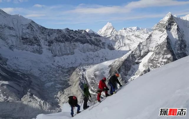 玉龍雪山登山死亡事件,家中30歲獨(dú)生子沉睡于雪山